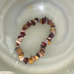 Mookaite jasper chip bracelet